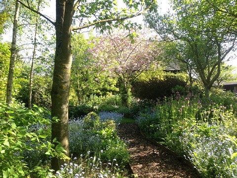 Mellis Hidden Gardens
